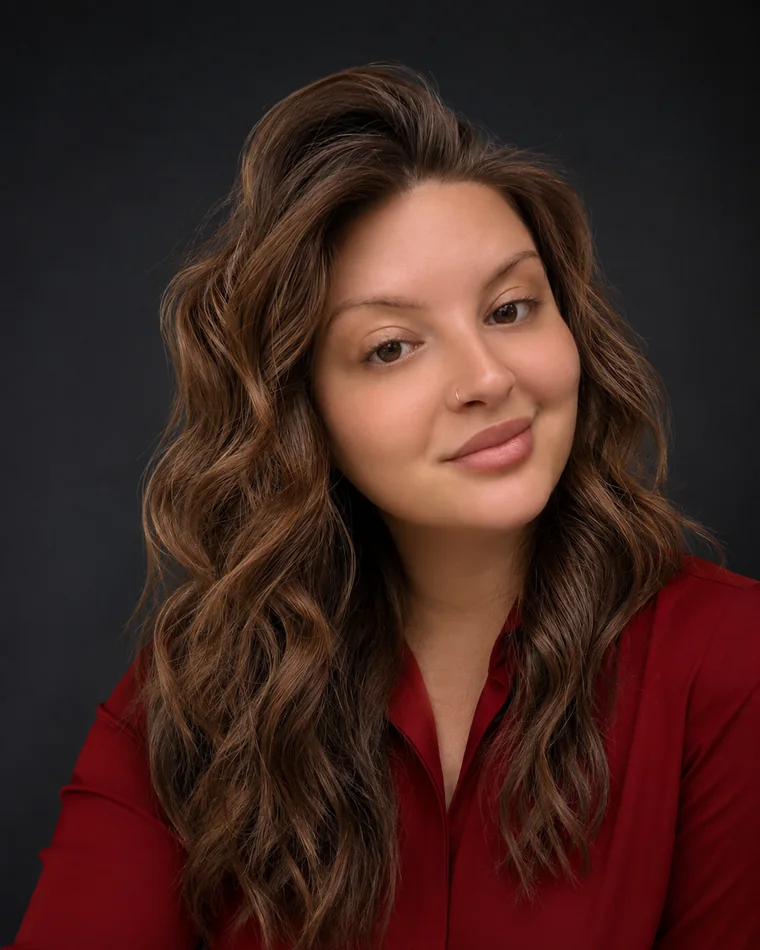 Emily Piscitello, financial coach and founder of Money Unfiltered